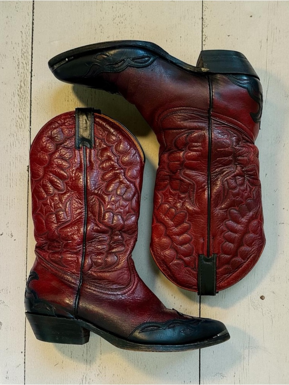 Boulet Red Leather With Black Embellishment Women’s Cowboy Boots Size 7